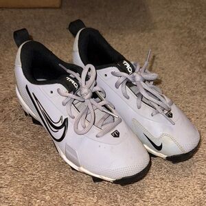 Nike kids baseball cleats